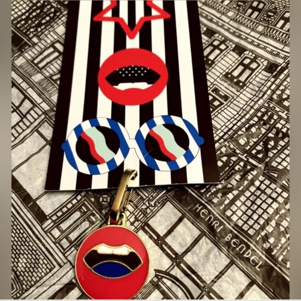 Craig & Karl X Henri Bendel Lip Key Holder or Bag Charm RARE - Picture 5 of 5